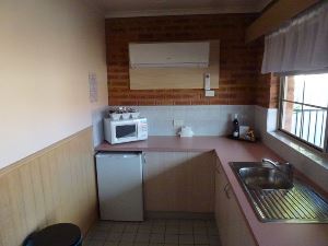 2 Bedroom Family Kitchen